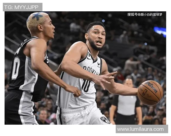 罗林斯关键时刻表现出色19投10中贡献26分10篮板7助攻3抢断接近三双